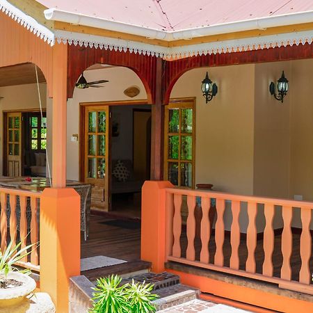Casa De Leela Self Catering Guest House La Digue Exterior photo