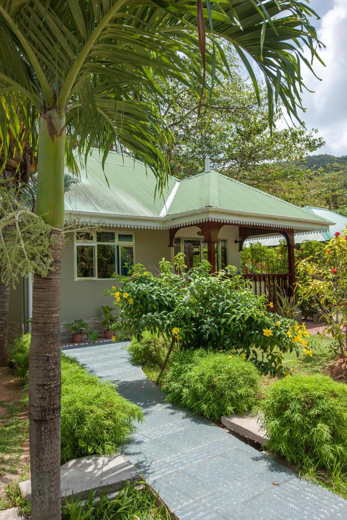 Casa De Leela Self Catering Guest House La Digue Exterior photo